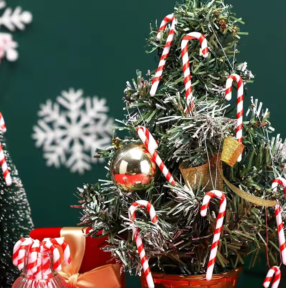 FREE DECORATIVE CANDY CANES